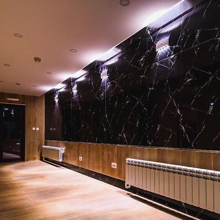 Hotel Carpat Inn 阿祖加 外观 照片