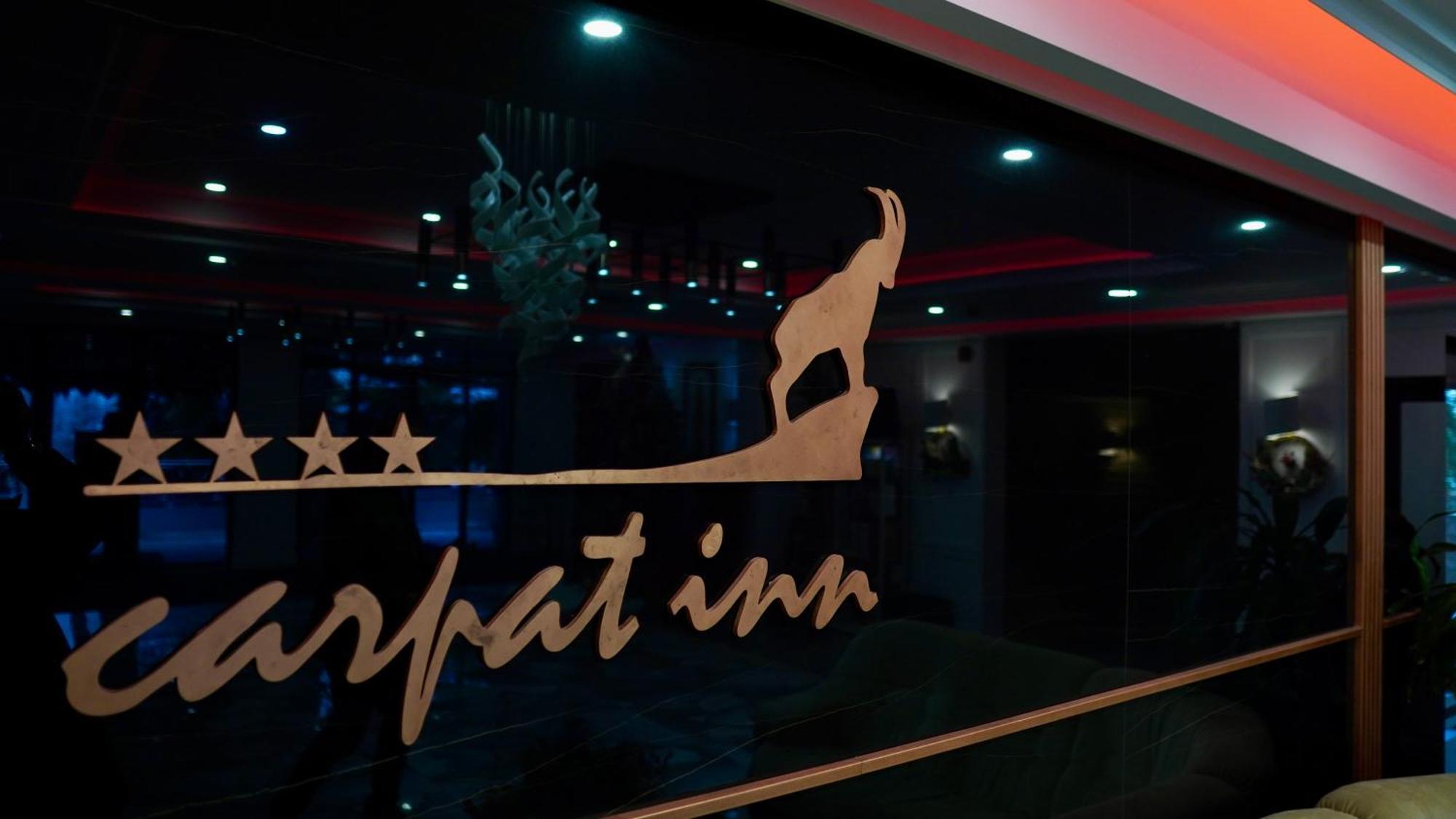 Hotel Carpat Inn 阿祖加 外观 照片